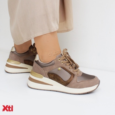 Sneakers Xti 143451 Taupe