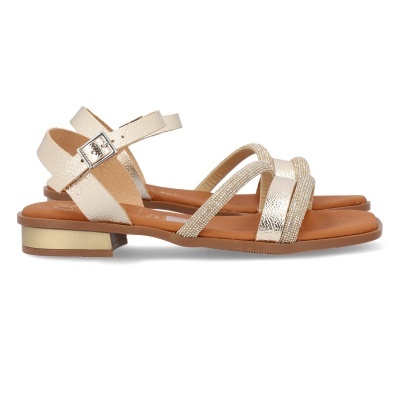 Sandálias rasas douradas com tiras e fivela