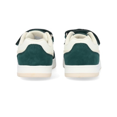 Sapatilhas desportivas de criança verdes e brancas vistas de trás