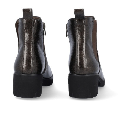 Botas de salto médio castanho escuro vistas de trás