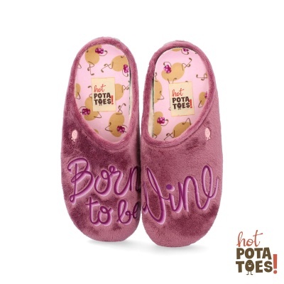 Chinelos rosa escuro felpudos com interior estampado e bordado