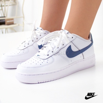 Sapatilha Nike Air Force 1 Fv5948 Branco E Azul