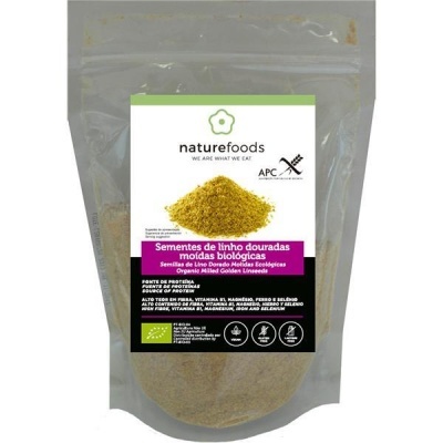 Embalagem transparente com sementes de linha dourada moídas da Naturefoods