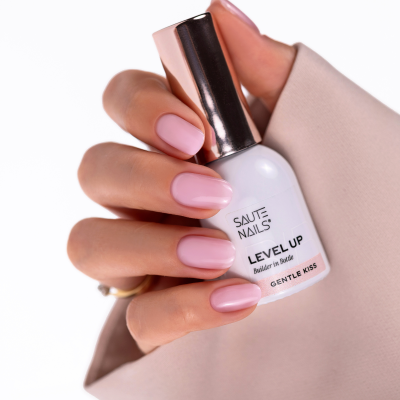 BiB Level UP Builder in Bottle – Gel Construtor Gentle Kiss (Rosa Leitoso semi-transparente) 8ml