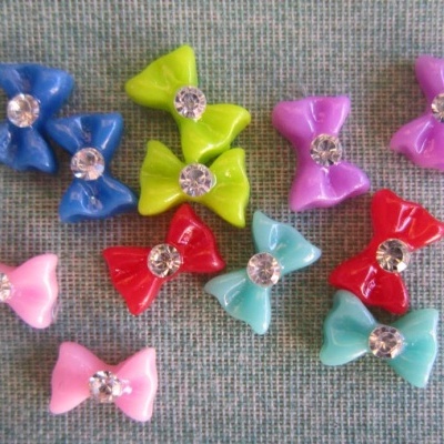 Laços Coloridos com Brilhantes - 10 Unidades