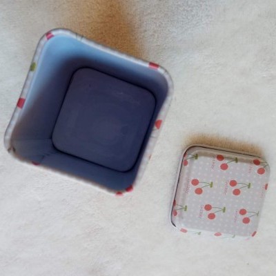 Caixinha decorativa com cerejas