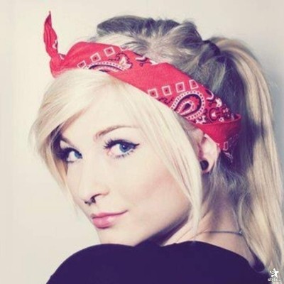 Lenço Bandana com cornucópias - Vermelho