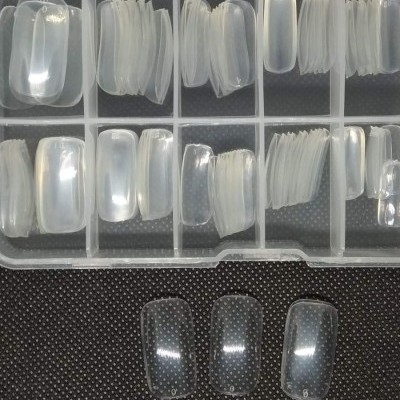 Caixa de 100 Tips Quadradas com cantos arredondados - Transparentes