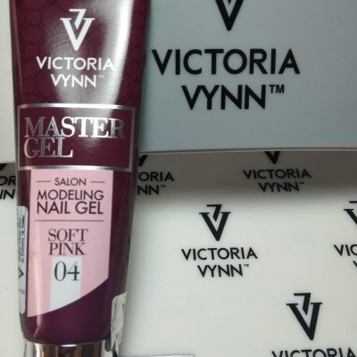 Tubo de gel para unhas VICTORIA VYNN MASTER GEL SOFT PINK 04