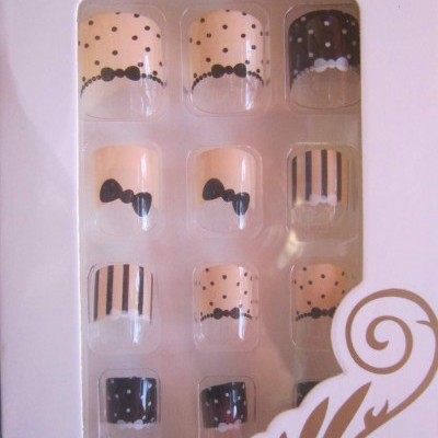 Unhas de Colar - Laços Pretos