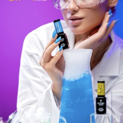 Victoria Vynn Verniz Gel Nº 420 - Why So Blue - 8 ml