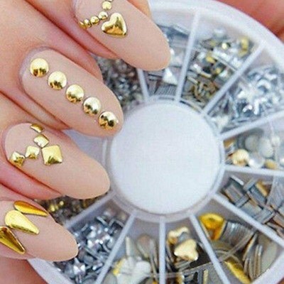 Rodinha Tachas Prateadas e Douradas