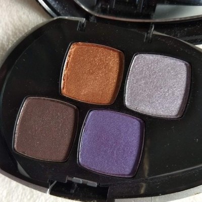 Quarteto de Sombras Boticário com espelho