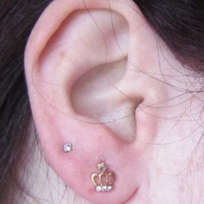 Brincos Coroas Douradas