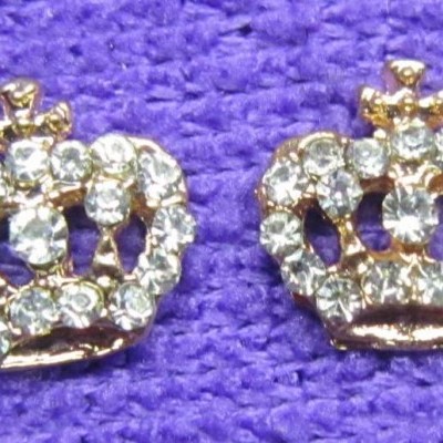 Coroa Dourada 3D com brilhantes - 1 Unidade