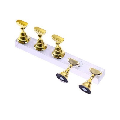 Porta-chaves branco com ganchos dourados