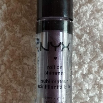 Roll On Eye Shimmer – Lilás - NYX