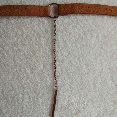 Chocker com fio pendente