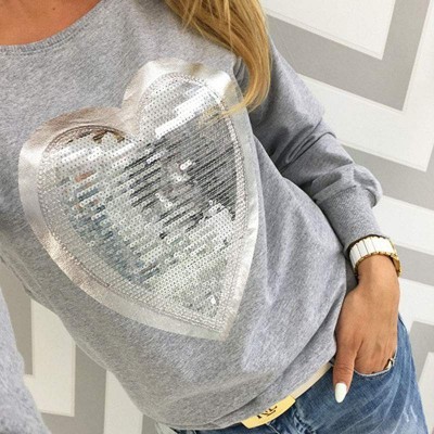 Camisola Cinzenta com Coração Prateado