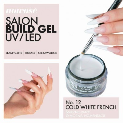 Frasco de gel branco para unhas com unhas postiças brancas aplicadas