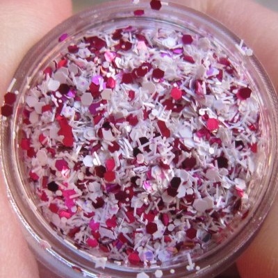 Confetis Vermelhos com Neve