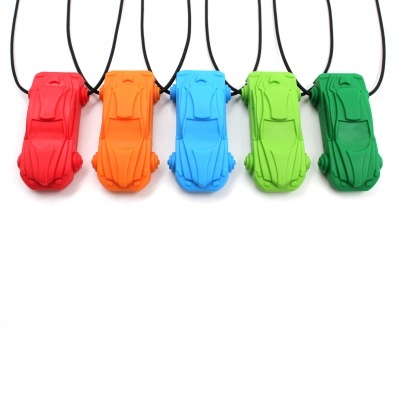 Mordedor em colar carro - ARK’s Racecar Mordedor em colar carro - ARK’s Racecar