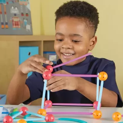 STEM Explorers™ Geomakers™ Construções geométricas STEM Explorers™ Geomakers™ Construções geométricas