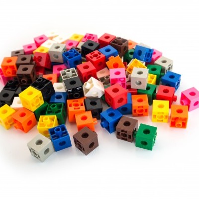 Jogo de cubos para construção