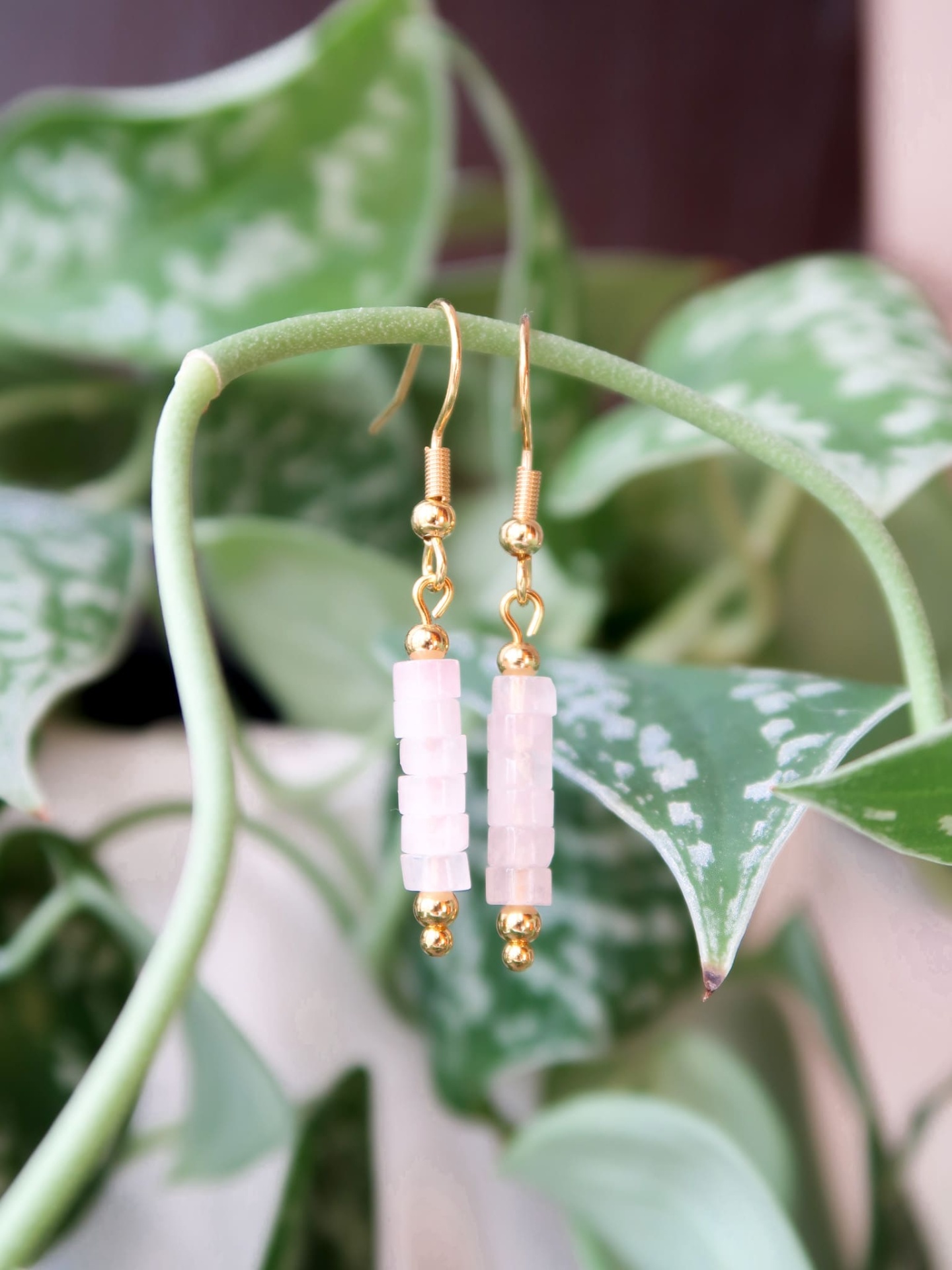 BRINCOS PENDENTES - QUARTZO ROSA