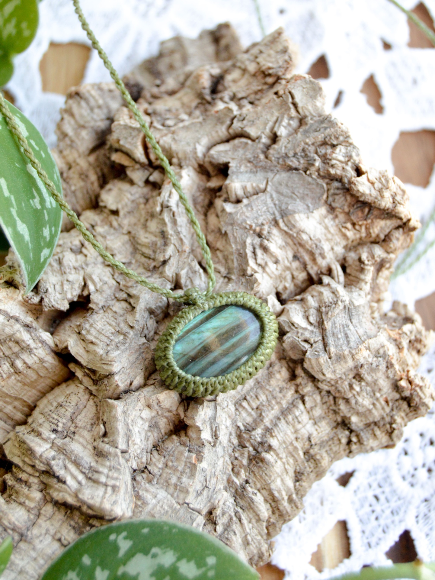 COLAR&#x20;LABRADORITE