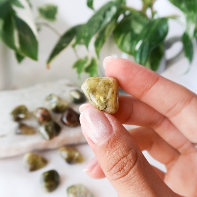 GRANADA&#x20;VERDE&#x20;ROLADA