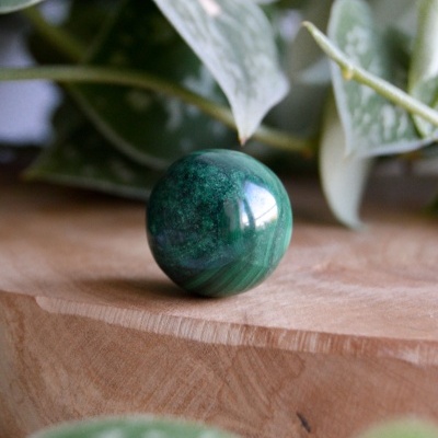 ESFERA&#x20;MALAQUITE