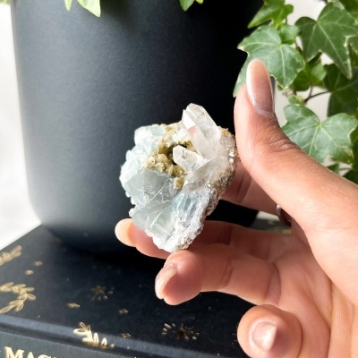 DRUSA&#x20;DE&#x20;QUARTZO&#x20;C&#x2F;&#x20;APATITE&#x20;E&#x20;BARITE&#x20;PORTUGUESA