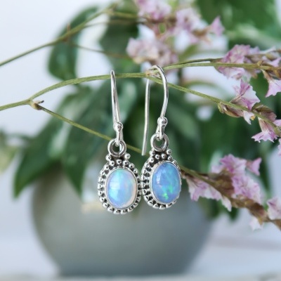 BRINCOS&#x20;DE&#x20;PRATA&#x20;C&#x2F;&#x20;OPALA&#x20;DA&#x20;ETI&#x00D3;PIA