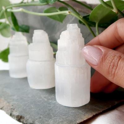 TORRE&#x20;DE&#x20;SELENITE&#x20;PEQUENA