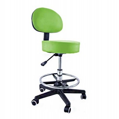 Cadeira com pousa-pés