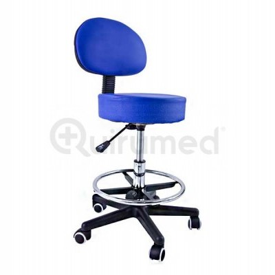 Cadeira com pousa-pés