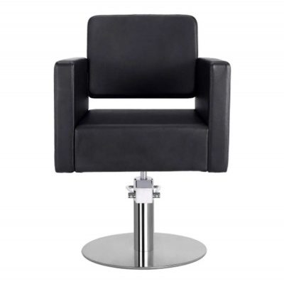 Cadeira de cabeleireiro preta com base metálica redonda