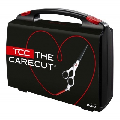 Mala preta para tesouras com texto TCC THE CARECUT e desenho de tesoura