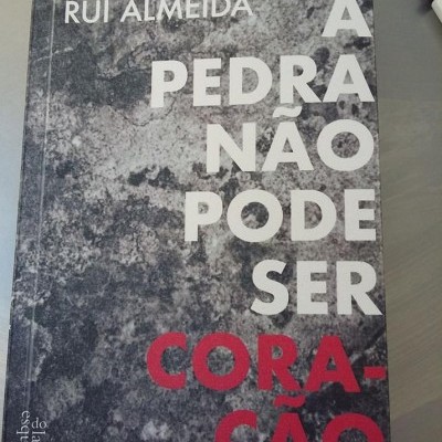 A PEDRA NÃO PODE SER CORAÇÃO