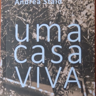 UMA CASA VIVA