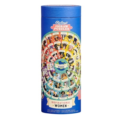 Tubo azul com imagens coloridas e texto 'INSPIRATIONAL WOMEN'