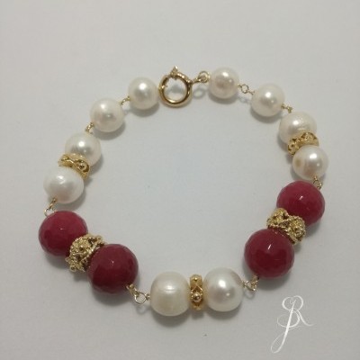 Pulseira de perolas barrocas 10mm pedras naturais rubilite 12mm c/aplicações Prata 925 com banho de ouro P1362 DV