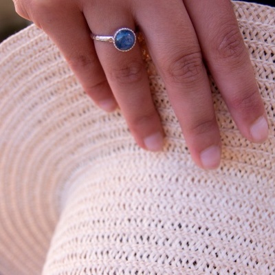 Anel com Pedra Natural Kyanit