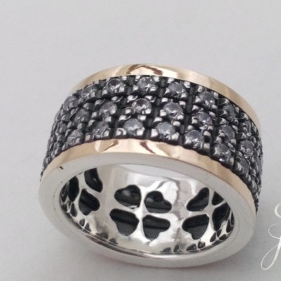 Aliança  rotativa  c/zirconias Prata 925  e Ouro 9 klt 242A2013.