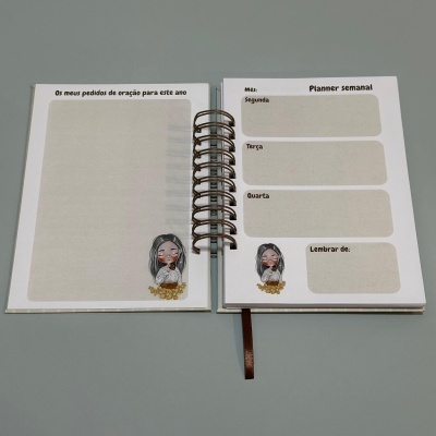 Planner semanal capa rígida "Maturidade é um presente que o tempo nos dá"