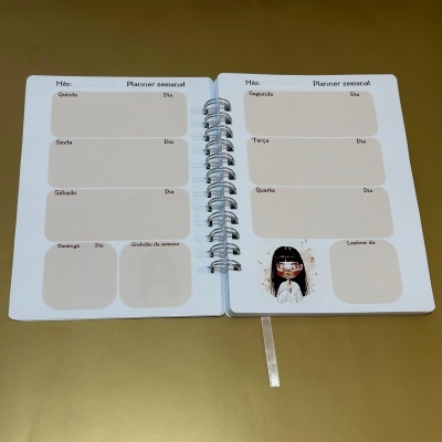 Planner semanal capa maleável "Viver é uma obra de arte. Pinte cada dia com a sua cor preferida"