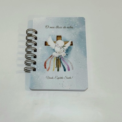 Conjunto devocional Espírito Santo. Planejador + terço + bloco de notas