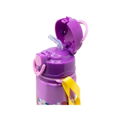 Garrafa de água lilás com tampa roxa e bico transparente aberto