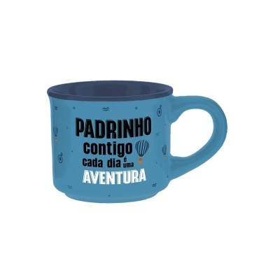 Caneca azul com texto e ilustrações de balões e bússolas
